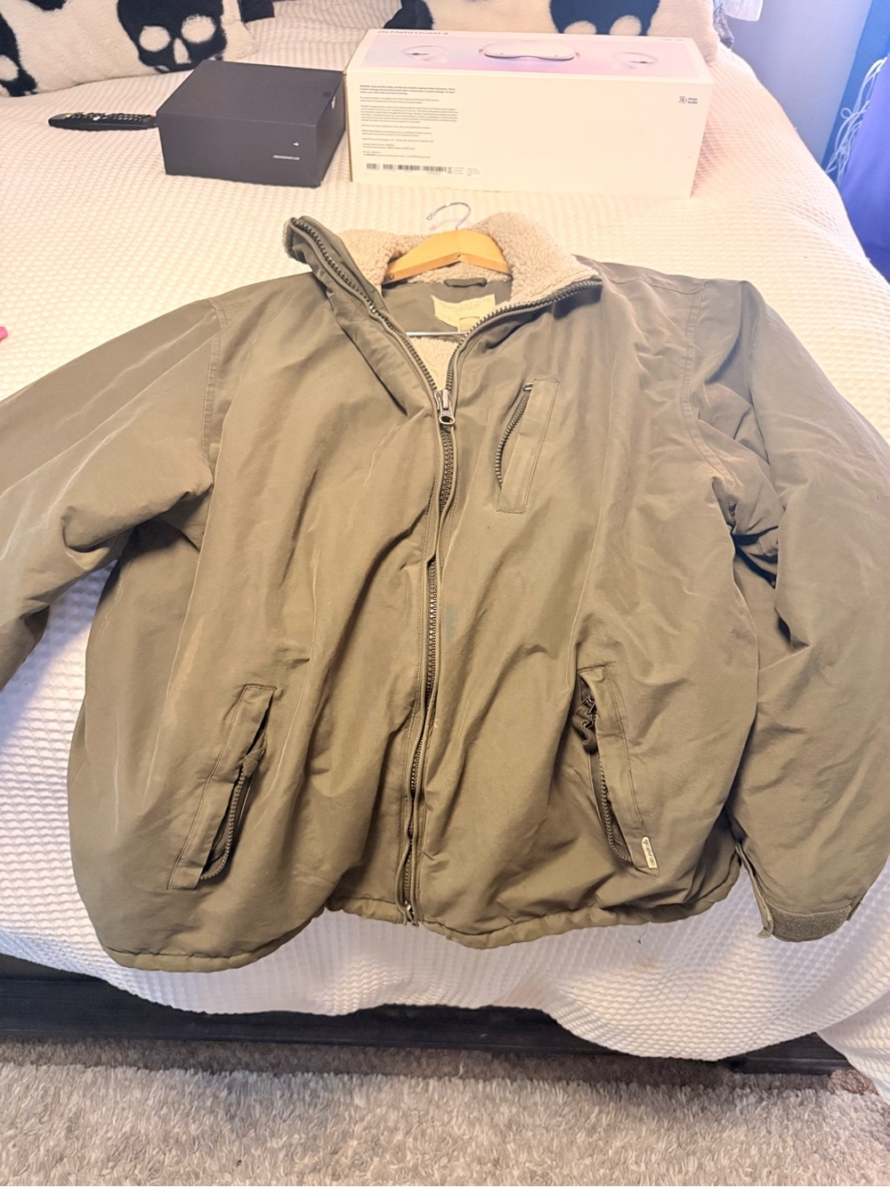 Vintage American Eagle Outfitters Olive Green Sherpa-Lined Field Jacket